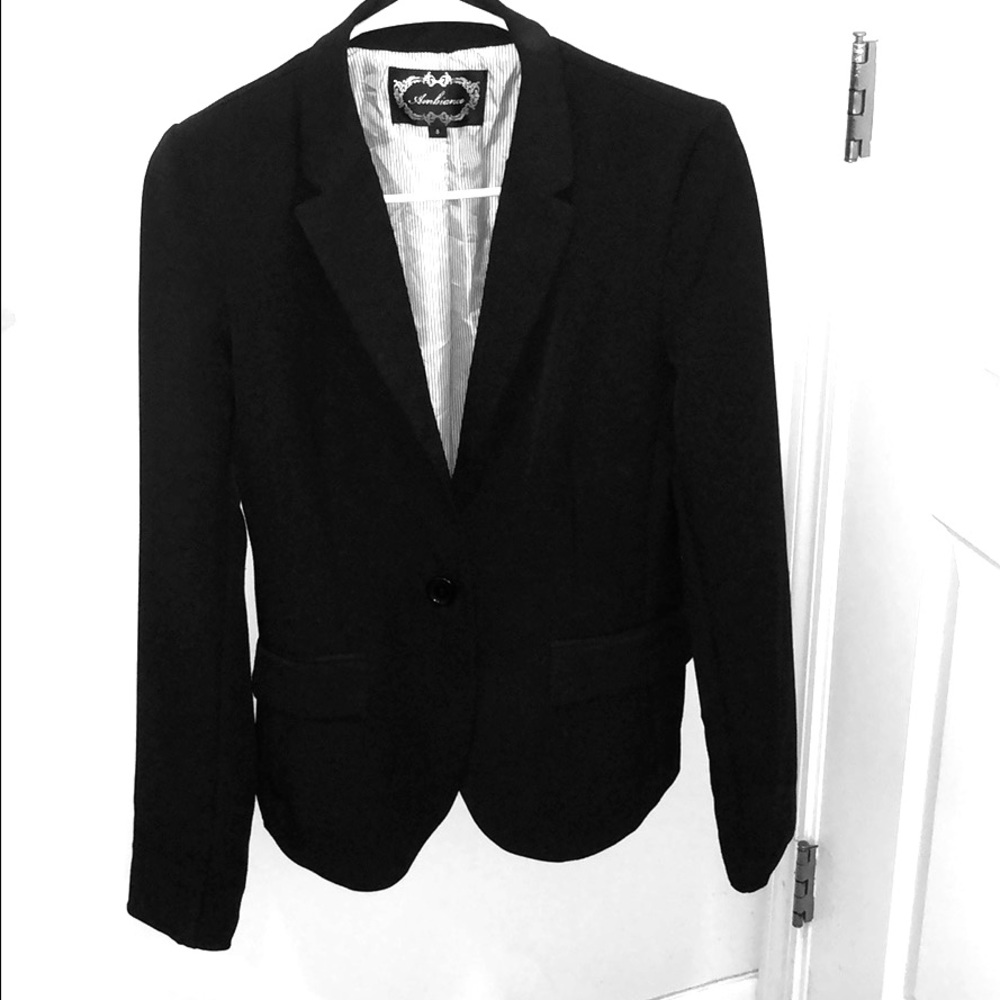 Ambiance black blazer